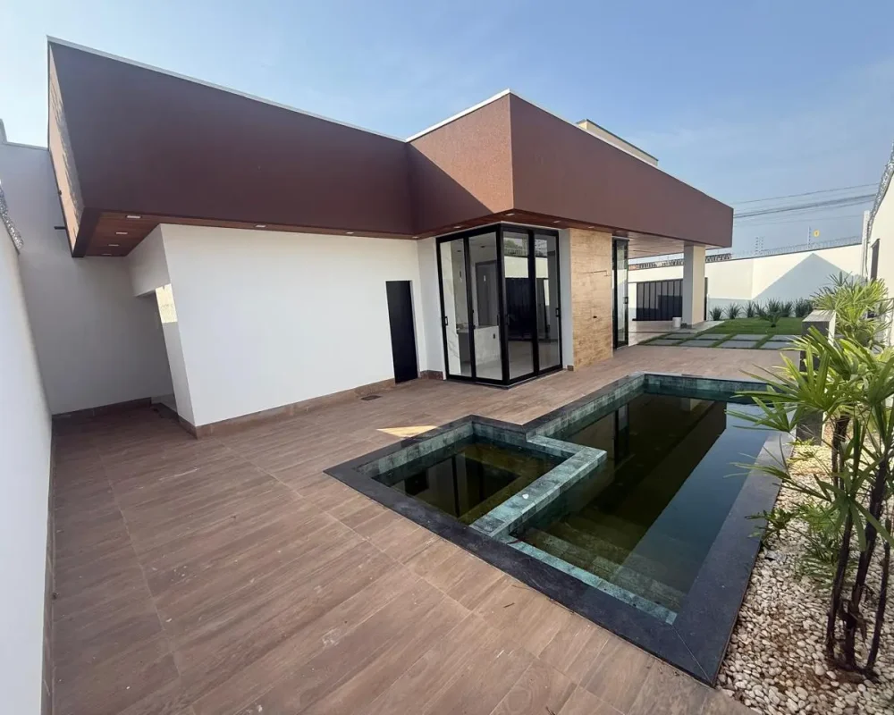 Casa Alto Padrão com Piscina à Venda em Araguaína 10