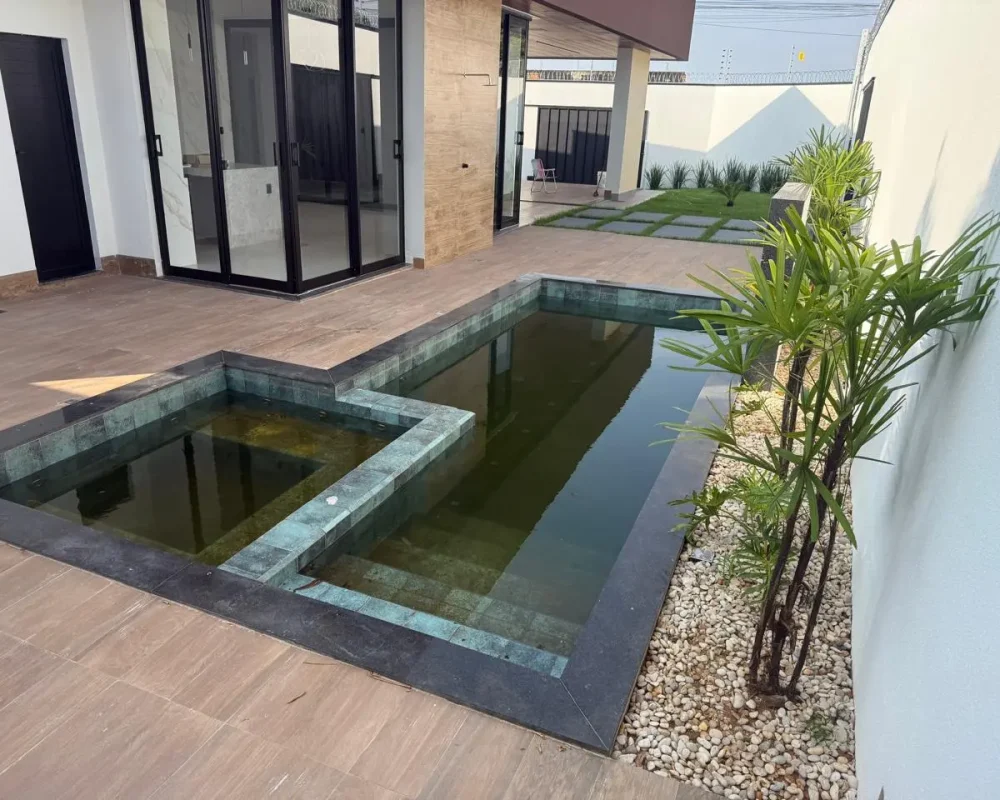 Casa Alto Padrão com Piscina à Venda em Araguaína 3