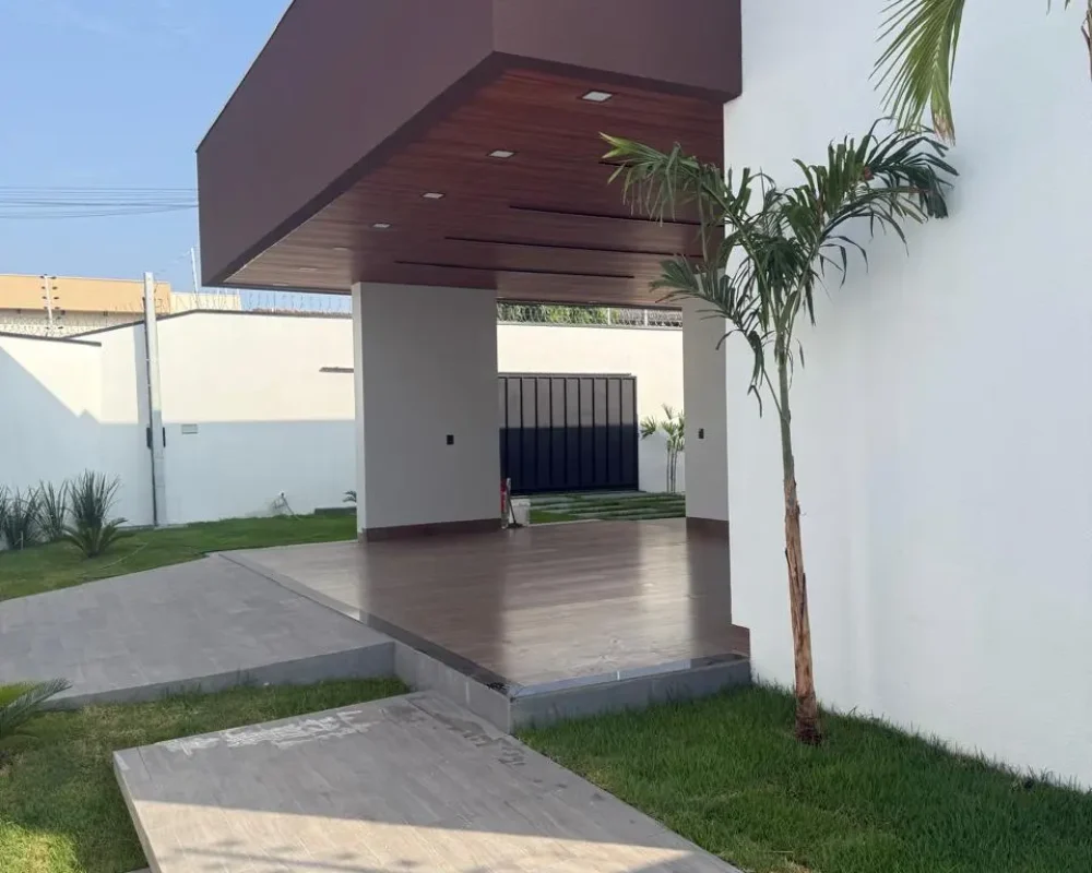 Casa Alto Padrão com Piscina à Venda em Araguaína 5