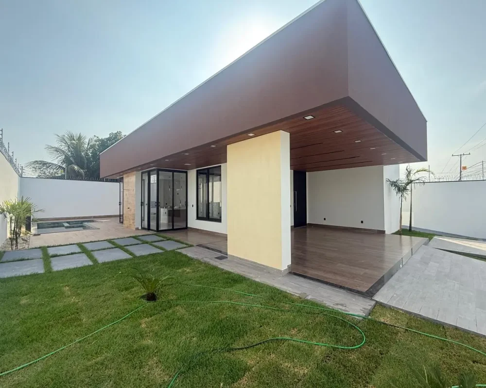 Casa Alto Padrão com Piscina à Venda em Araguaína 9